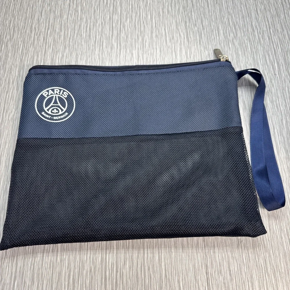 Paris Saint Germain PSG Navy Blue Zip Pouch Travel Bag Soccer Fan Accessory‎